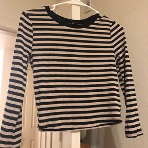 Long Sleeve Crop Top!